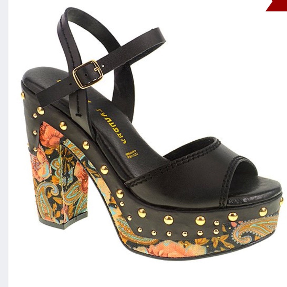 Chinese Laundry Black Callista Platform sandal